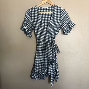 Gingham print tie dress